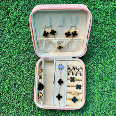 Black Clover Elegance Gift Set