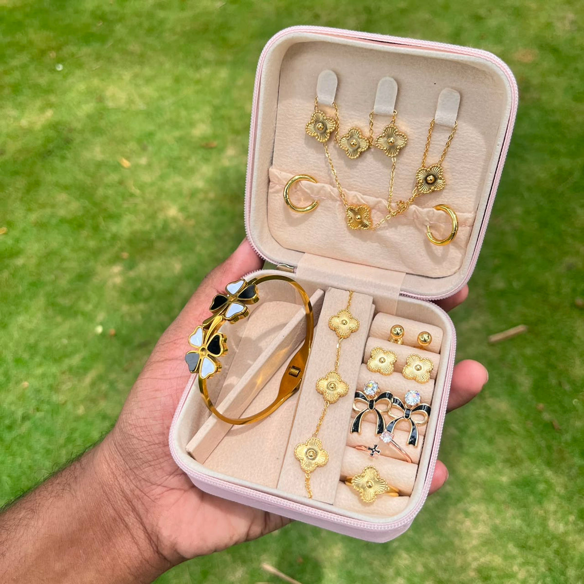 Golden Floral  Luxury Jewellery Gift Set