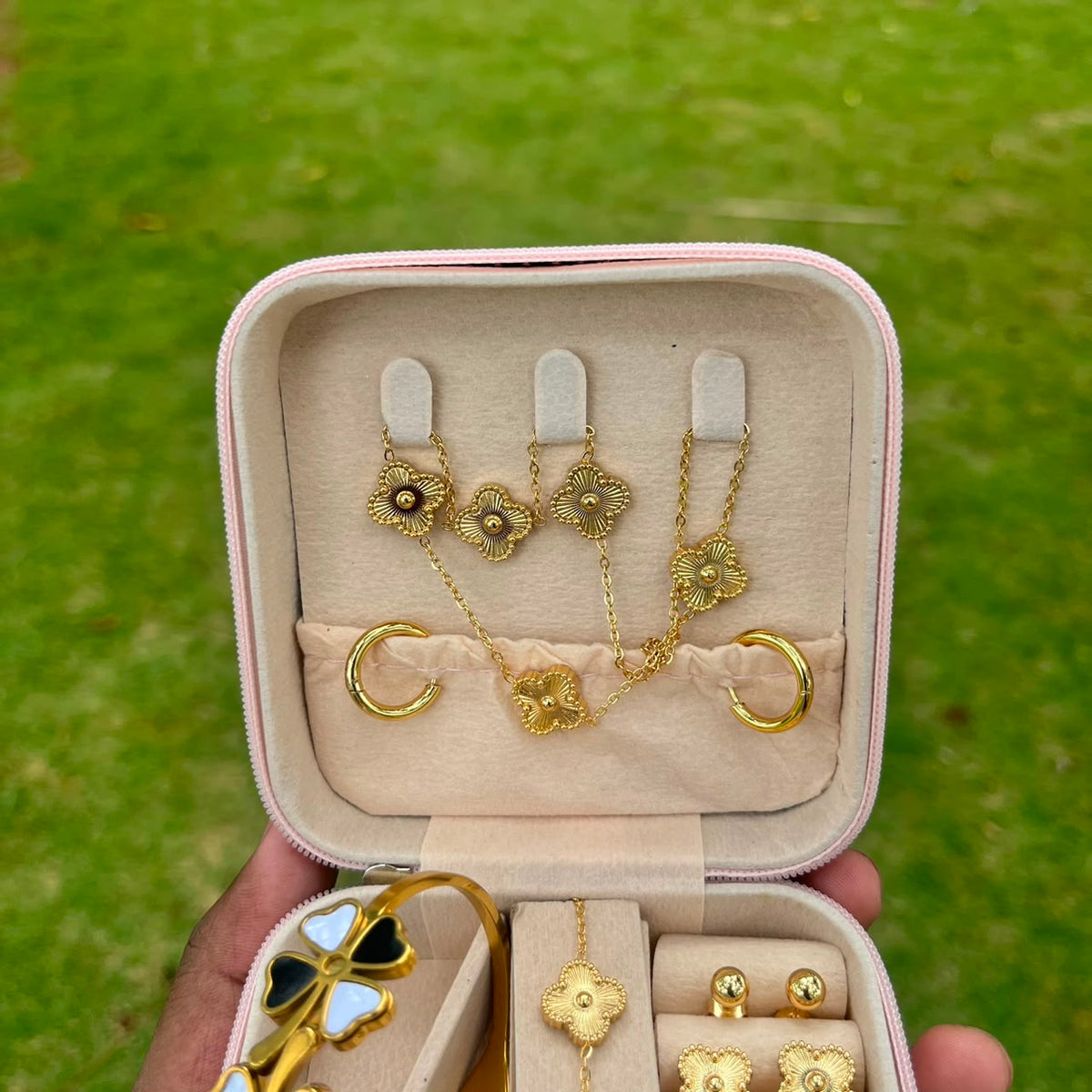 Golden Floral  Luxury Jewellery Gift Set