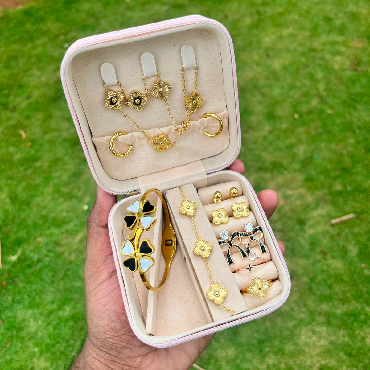 Golden Floral  Luxury Jewellery Gift Set